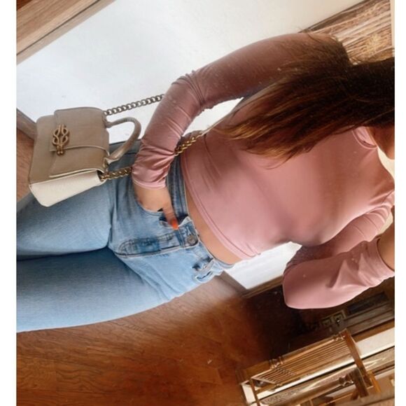 Light pink long sleeve crop top - Picture 1 of 5